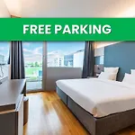 Hotel Discovery 3* Superior