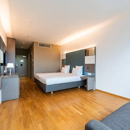 Discovery 3* Superior Crissier