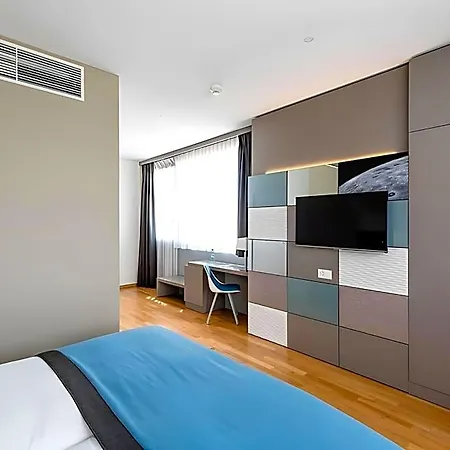 Discovery 3* Superior Szálloda 3*