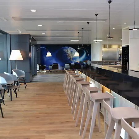 Discovery 3* Superior 3* Crissier