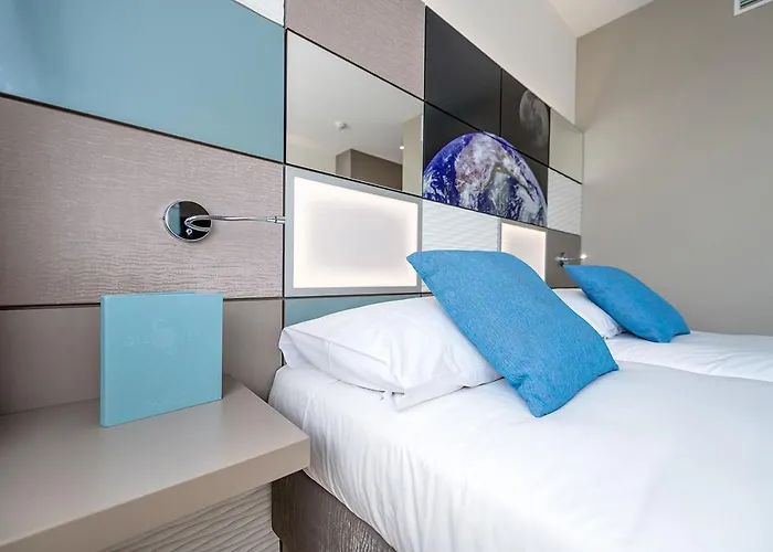 Discovery 3* Superior