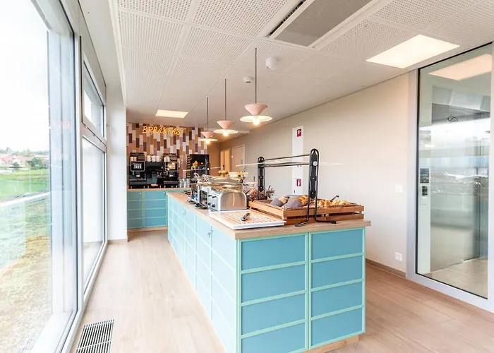 Discovery 3* Superior Hotel