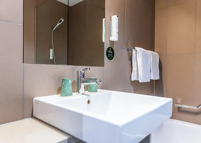 Discovery 3* Superior Hotel 3*