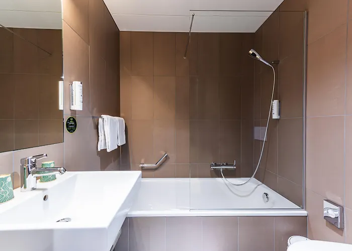 Discovery 3* Superior 3* Crissier