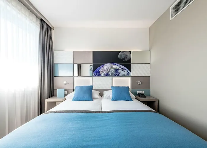 Discovery 3* Superior