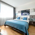 Hotel Discovery 3* Superior