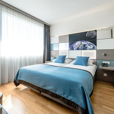 Hotel Discovery 3* Superior