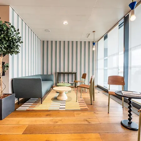 Discovery 3* Superior Hotel