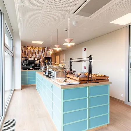 Discovery 3* Superior Hotel