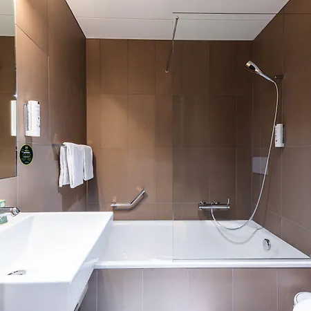 Discovery 3* Superior 3* Crissier