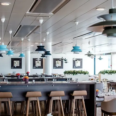 Discovery 3* Superior Hotel