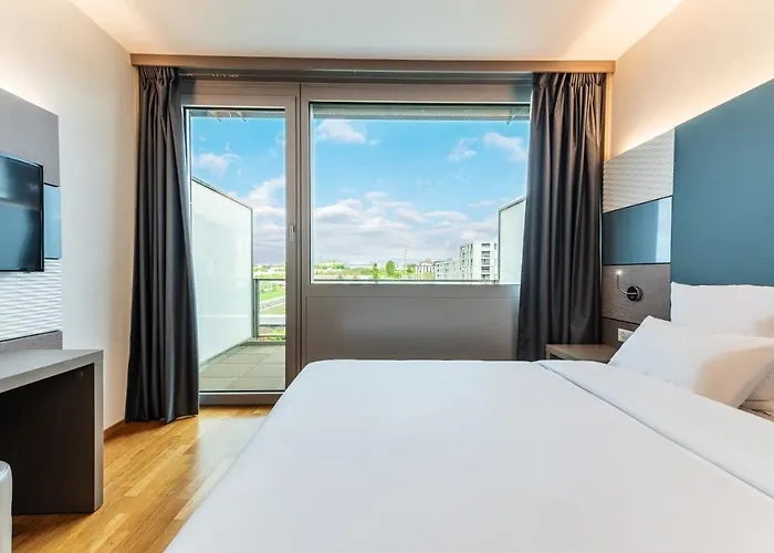 Discovery 3* Superior Hotel