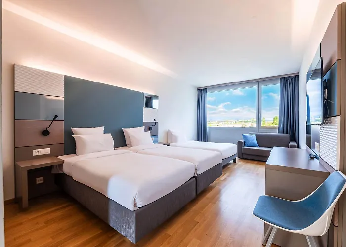 Discovery 3* Superior Hotel 3*